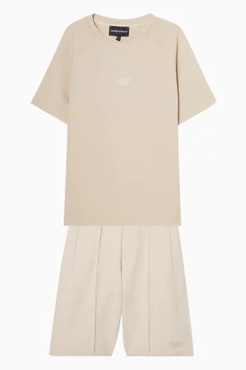 طقم تي شيرت وشورت بشعار الماركة قطن