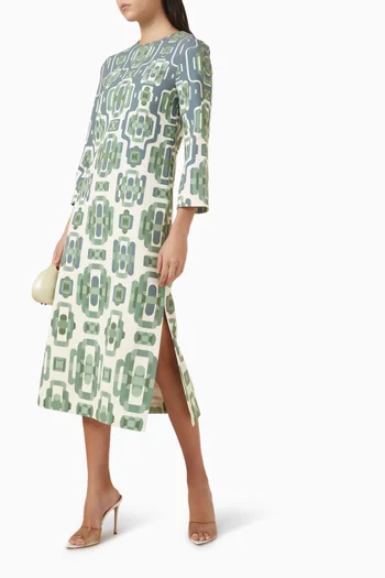 فستان لاريسا بفتحة ونقشة