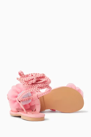 صندل إيفلينا مطرز بزهور