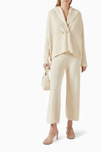 كارديغان بقصة فضفاضة وتصميم متقاطع