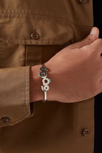 سوار مفتوح بكلمة قوة مرصع بالزمرد فضة إسترلينية