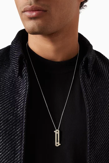 قلادة بدلاية حرف "ف" مرصعة بالياقوت فضة إسترلينية