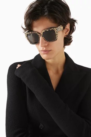 نظارة شمسية بإطار مربع أسيتات