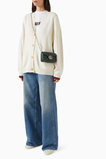 حقيبة كتف مارمونت ميني جلد مبطن بخطوط شيفرون وشعار GG