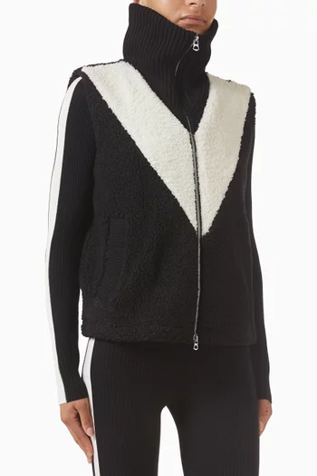 Caspian Gilet Jacket in Sherpa