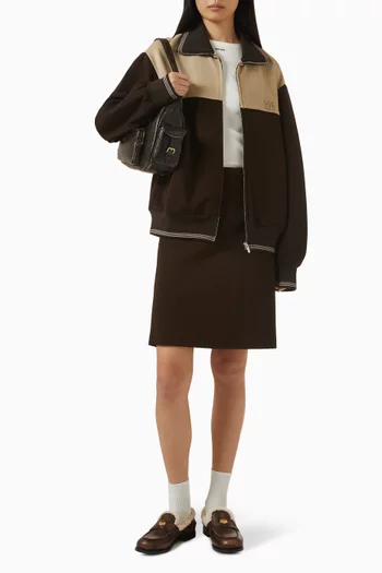 بلوزة بلا أكمام بقصة ضيقة قطن