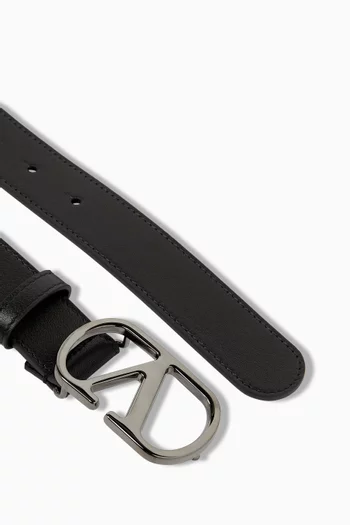 VLogo Signature Belt in Leather