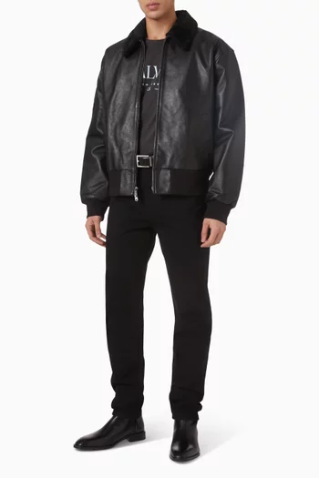 تي شيرت بشعار الماركة قطن