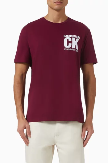 تي شيرت بطبعة شعار الماركة مستوحى من الثلاثينيات قطن جيرسيه