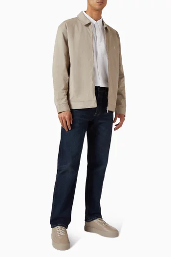 بنطال جينز بقصة مستقيمة وتفاصيل لامعة دينم