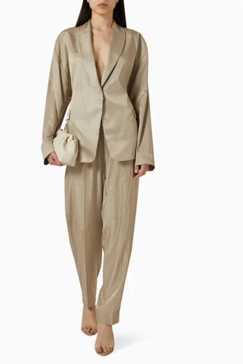 بنطال آن بقصة واسعة