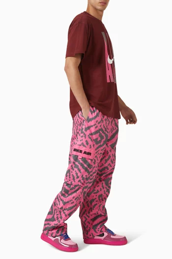 بنطال كارغو كلوب من تشكيلة الملابس الرياضية