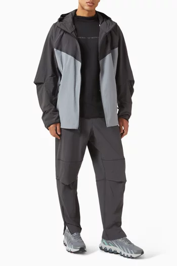 بنطال بحواف مفتوحة نسيج معالج