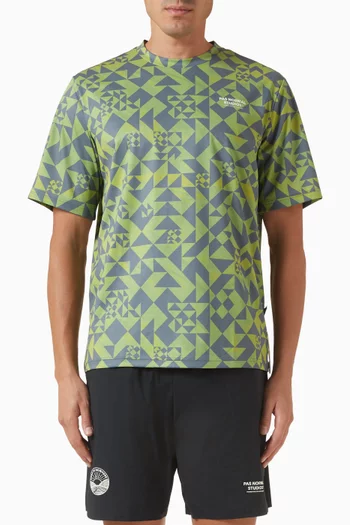 تي شيرت بالانس بطبعة No Distance Left To Run