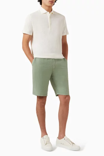 Bermuda Shorts in Linen