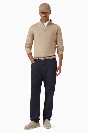 بنطال جينز بقصة قصة ساق تضيق نحو الحافة دينم