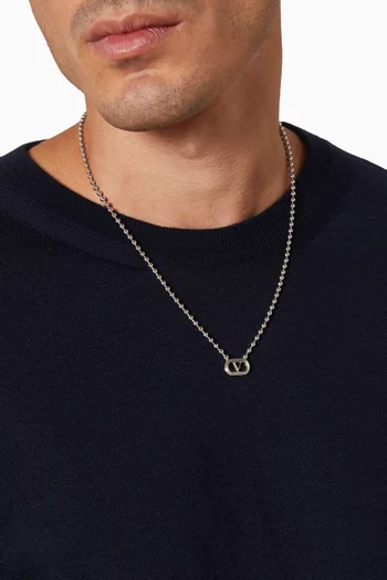 قلادة بدلاية بيضاوية معدن