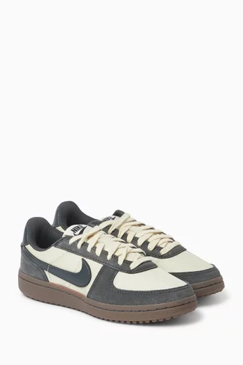 Nike Field General Sneakers