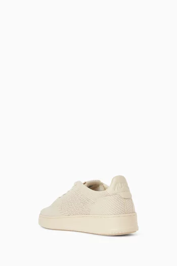 Medalist Easeknit Low Sneakers in FlyKnit