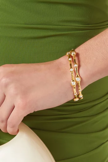 طقم أساور مرصع باللؤلؤ معدن مطلي بلون ذهبي، قطعتان