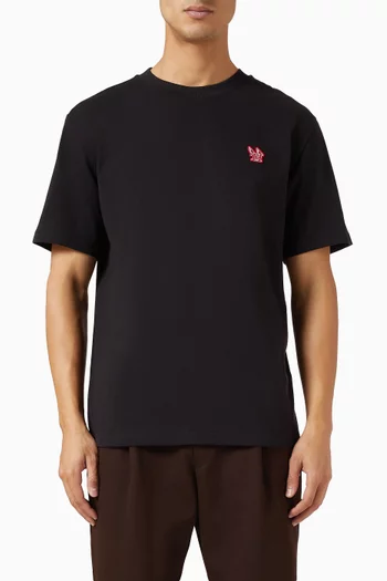 تي شيرت بشارة شعار الماركة قطن