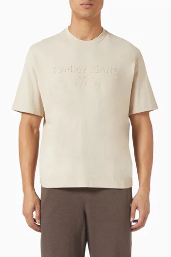 تي شيرت بشعار الماركة قطن