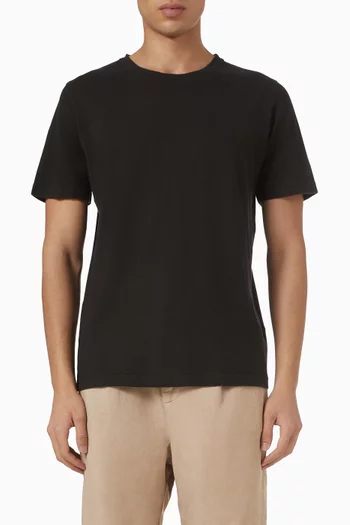 تي شيرت بقصة عادية وفتحة رقبة مستديرة كتان