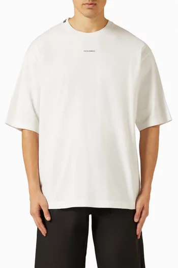 تي شيرت بقصة فضفاضة وطبعة قطن