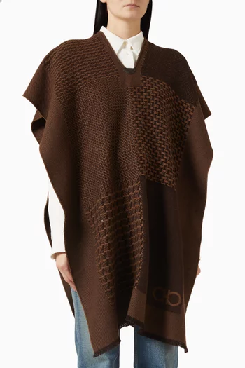 كاب بنقشة جاكار صوف