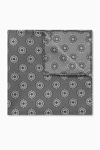 Medallion Pocket Square in Silk
