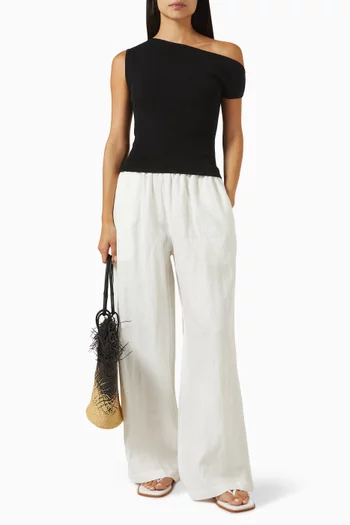 بلوزة ليا بكتف مكشوف