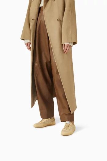 سنيكرز صني اف دانتيل وشمواه