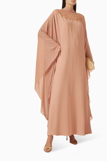 قفطان مطرز بالخرز