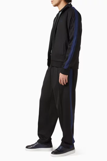 جاكيت رياضي بشريط من نسيج شبكي