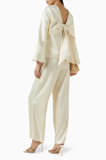 بلوزة إيلنا بعقدة