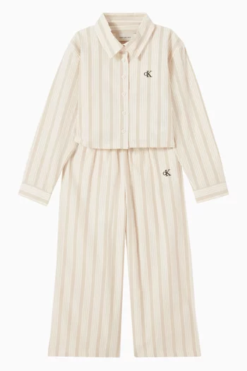 قميص قصير مخطط بقصة مربعة 