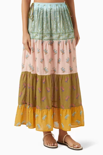 تنورة لوسينت طويلة بطبقات متعددة