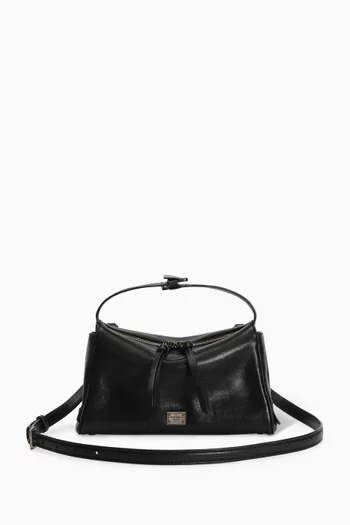 Vittoria Shoulder Bag