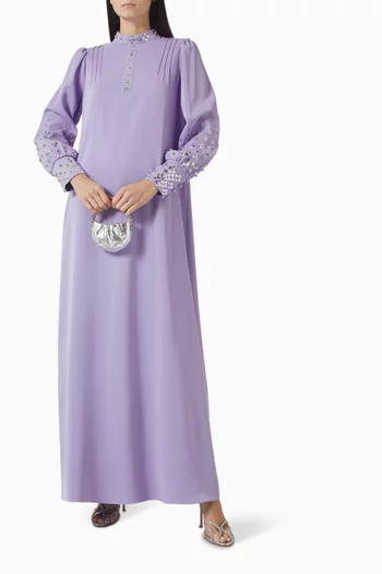 فستان ديلا مزين بتطريزات