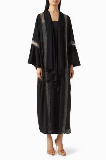 عباية بحواف مطرزة