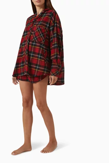 قميص بيجاما بأزرار وغطاء رأس فلانيل