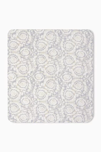 بطانية للرضع بطبعة باروكية 