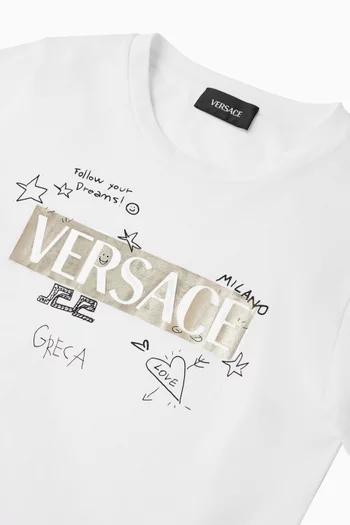 تي شيرت بطبعة شعار الماركة ورسومات يدوية قطن جيرسيه