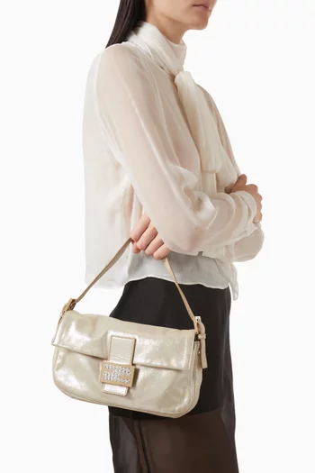 2000s Baguette Shoulder Bag in Laminated Leather