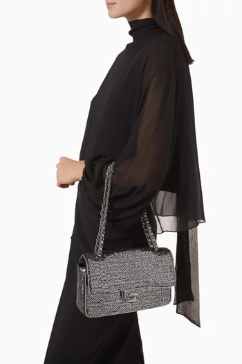 حقيبة كتف بغطاء قلاب وتطريز بالترتر من الألفينيات