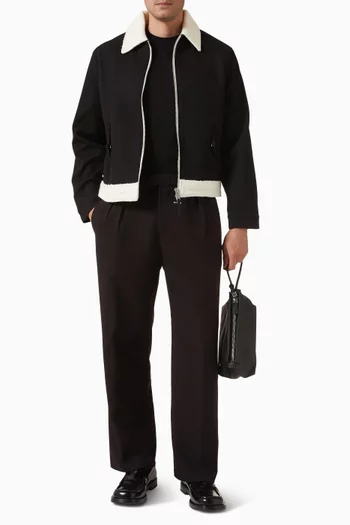 بنطال رسمي بقصة فضفاضة وطيات