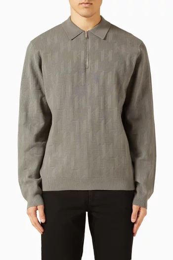 تي شيرت بولو بسحّاب وحروف شعار الماركة