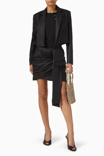 تنورة أليخاندرينا قصيرة