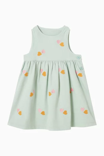 فستان مطرز بقلوب