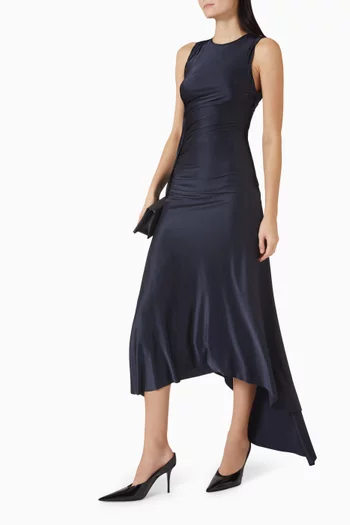 فستان بيلا بقصة كلاسيكية